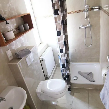 Haus-rena-wohnung-2-meerblick Apartment